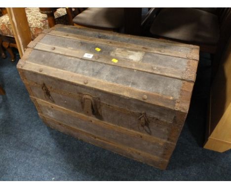 A DOMED PACKING TRUNK