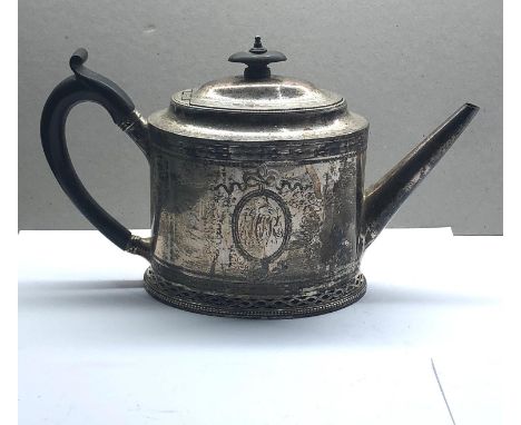 Georgian silver teapot London silver hallmarks date letter g weight 420g, maker Hester Bateman, images included.&nbsp;engrave