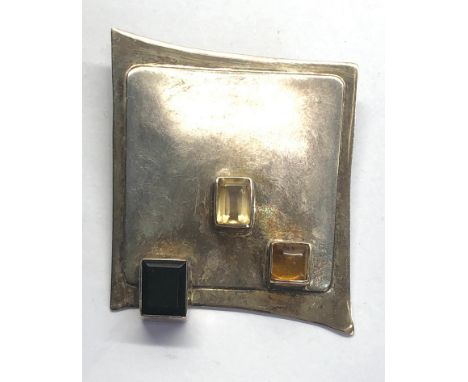 Abstract silver and gem set pin brooch hallmarked 925 measures approx. 6cm by 4.2cm 