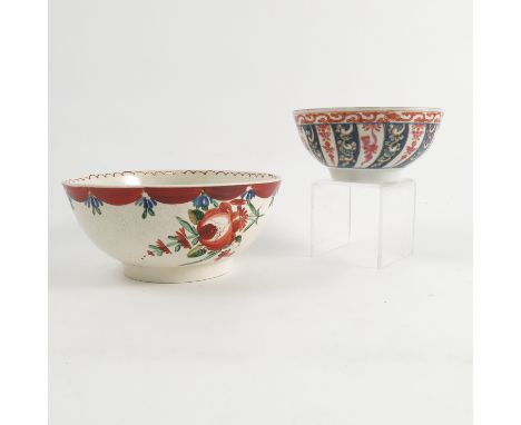 A 19th century Worcester bowl, decorated in the Queen Charlotte pattern, with painters mark to base, diameter 4.5ins, togethe