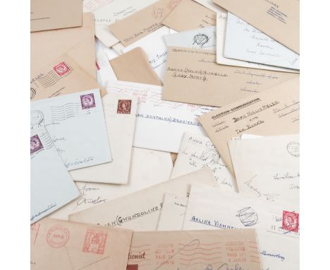 A collection of autographs, of sopranos, to include Dame Nellie Melba, Victoria de Los Angeles, Maria Callas, Lotte Lehmann, 