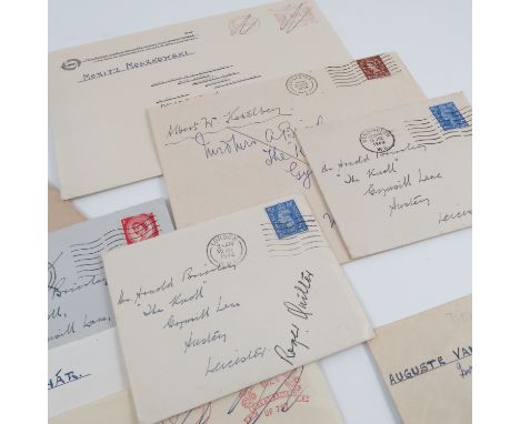 A collection of autographs, of chess players including Laslo Szabo, Salo Flohr and Alexander Kotov   Condition report:  Arthu
