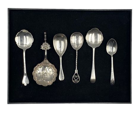 Dutch silver caddy spoon with embossed bowl, import mark London 1892, silver caddy spoon Sheffield 1918, Arts and Crafts desi