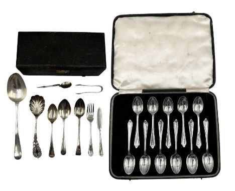 Eleven silver tea spoons with floral finials Birmingham 1939, George III silver table spoon, preserve spoons etc 10.6oz