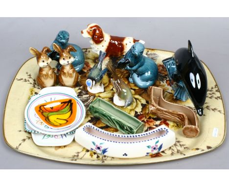 A tray of collectable ceramics to include Poole, Wade and Gobels