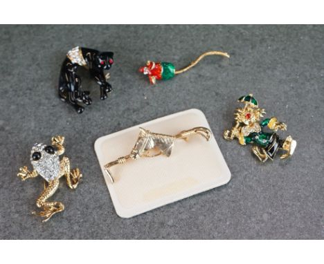 Four Enamelled Costume Jewellery Brooches in the form of a Black Car, Frog, Mouse and Clown together with a Horse Head Stock 