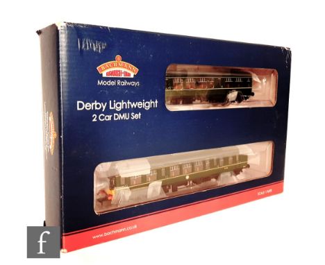 A OO gauge Bachmann DCC Ready 32-515A Derby Lightweight 2 Car DMU set in BR green, boxed. 