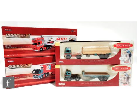 A collection of Corgi 1:76 railway scale diecast models, including Roadscene and Trackside, with a selection of other similar