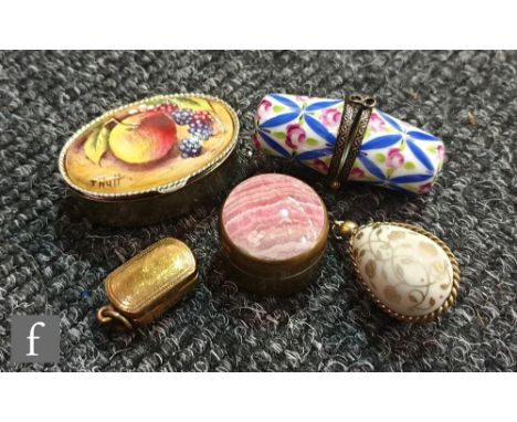 Amended description - A 20th Century oval snuff box painted with a peach and a group of blackberries, decorated by former Roy