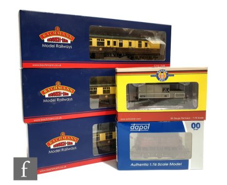 A collection of OO gauge coaches and rolling stock, comprising four Bachmann BR MkI coaches, ten Dapol wagons and tankers and