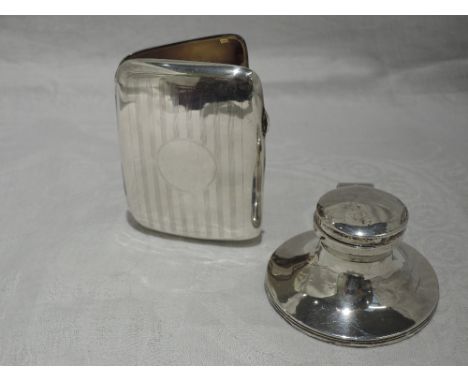 A small silver capstan inkwell of circular form with clear glass liner, Birmingham 1910 and a small plain silver cigarette ca