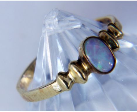 DAMENRING585/000 Gelbgold mit Opal. Ringgr. 56, Brutto ca. 1,66g