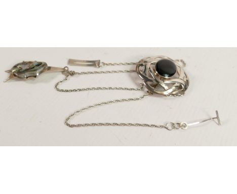 Silver Art Noveau style brooch set with oval black stone and pendant &amp; chain, 45.6g. (2) 