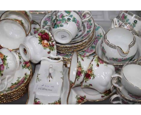 ROYAL ALBERT OLD COUNTRY ROSE PATTERN TEA SERVICE and some Indian Tree pattern tea china