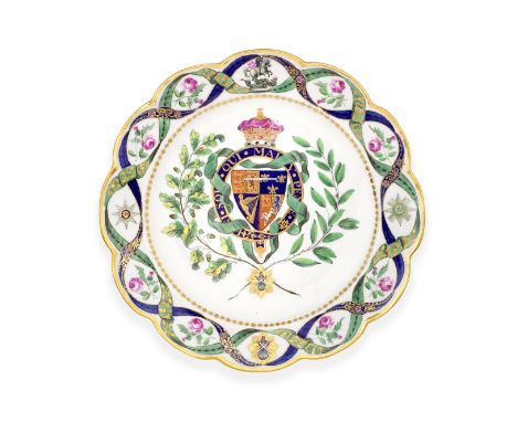 A Flight Worcester plate from the first Duke of Clarence service, circa 1789The scalloped edge painted with an elaborate bord