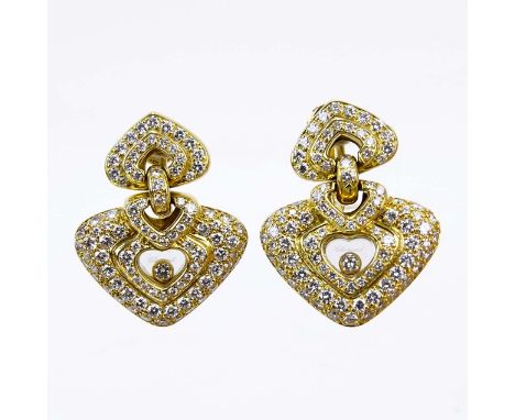 Chopard Approx. 2.50 Carat Diamond and 18 Karat Yellow Gold Pendant Screw back Earrings. Diamonds F color, VS1 clarity. Signe