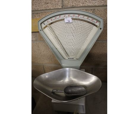 Vintage Avery Shop Scales