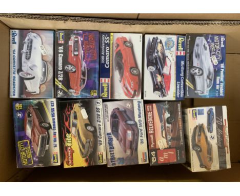 10 x 1:25 scale plastic model kits, all cars, by Revell, Monogram and AMT. Boxed, unstarted and complete.