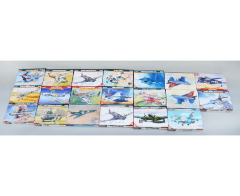 20 x MisterCraft Series 4 1:72 scale aircraft plastic model kits. Sealed.