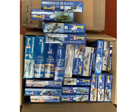 22 x Revell Series 4 1:72 scale aircraft plastic model kits. All unopened.