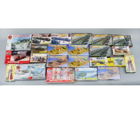 23 x assorted Airfix plastic model kits, modern and vintage, including: 08656; A50131; 03830; 02502; 03302; etc. Boxed, unsta