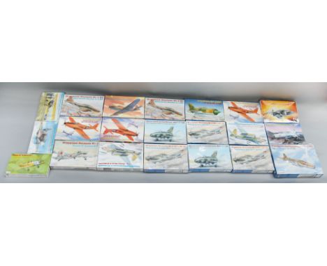 21 x Eastern Express aircraft plastic model kits, 1:72 and 1:48 scale. Boxed, unstarted and complete.