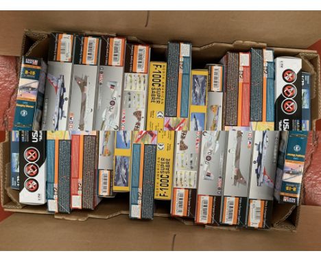 15 x plastic model kits, all 1:72 scale aircraft, by MisterCraft, PM Model and similar. Boxed, unstarted and complete.