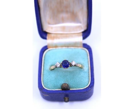 18ct Yellow Gold Sapphire & Round Brilliant Cut Diamond ring.  The Round Brilliant Cut Sapphire measures approx. 0.55ct, just