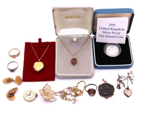 Small Collection of 9ct Gold and Sterling Silver Jewellery etc. To include a selection of 9ct Gold Jewellery. To include a 9c