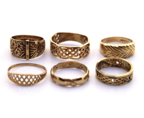 Selection of Six 9ct Gold Dress Rings.  To include two 9ct Gold Celtic Design Rings. Rings Sizes of the Celtic Design Rings i