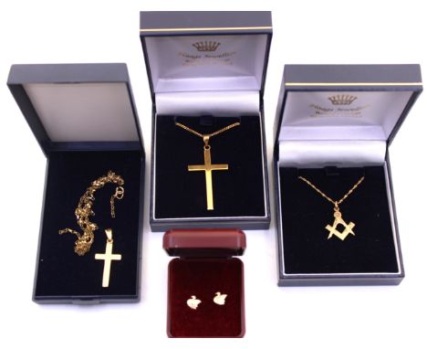 Selection of 9ct Gold Jewellery.  To include a 9ct Gold Cross Pendant and Chain, a 9ct Gold Cross Pendant, broken 9ct Gold Ch