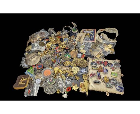 Large Collection of Vintage Badges. Vintage Badges, Needs a Good Sort, Some Enamel, Car Badges, Sport etc.