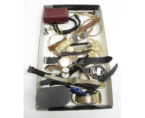 Accurist gold plated wristwatch on integrated bracelet, other quartz wristwatches including Sekonda, Timex, Lifelong, Regant,