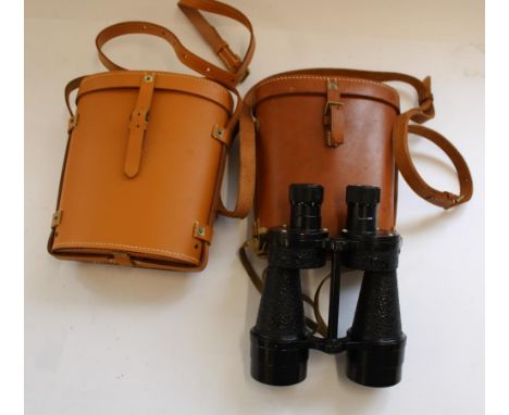 WWII period Ross of London Bino Prism no. 5 Mk IV 7x50 binoculars marked with broad arrow and 1940 date, in leather case with