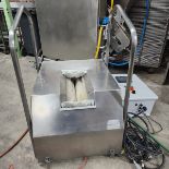 Boots washer with control panel (Simple Loading Fee $300) (Located Huntingdon, Quebec, Canada)