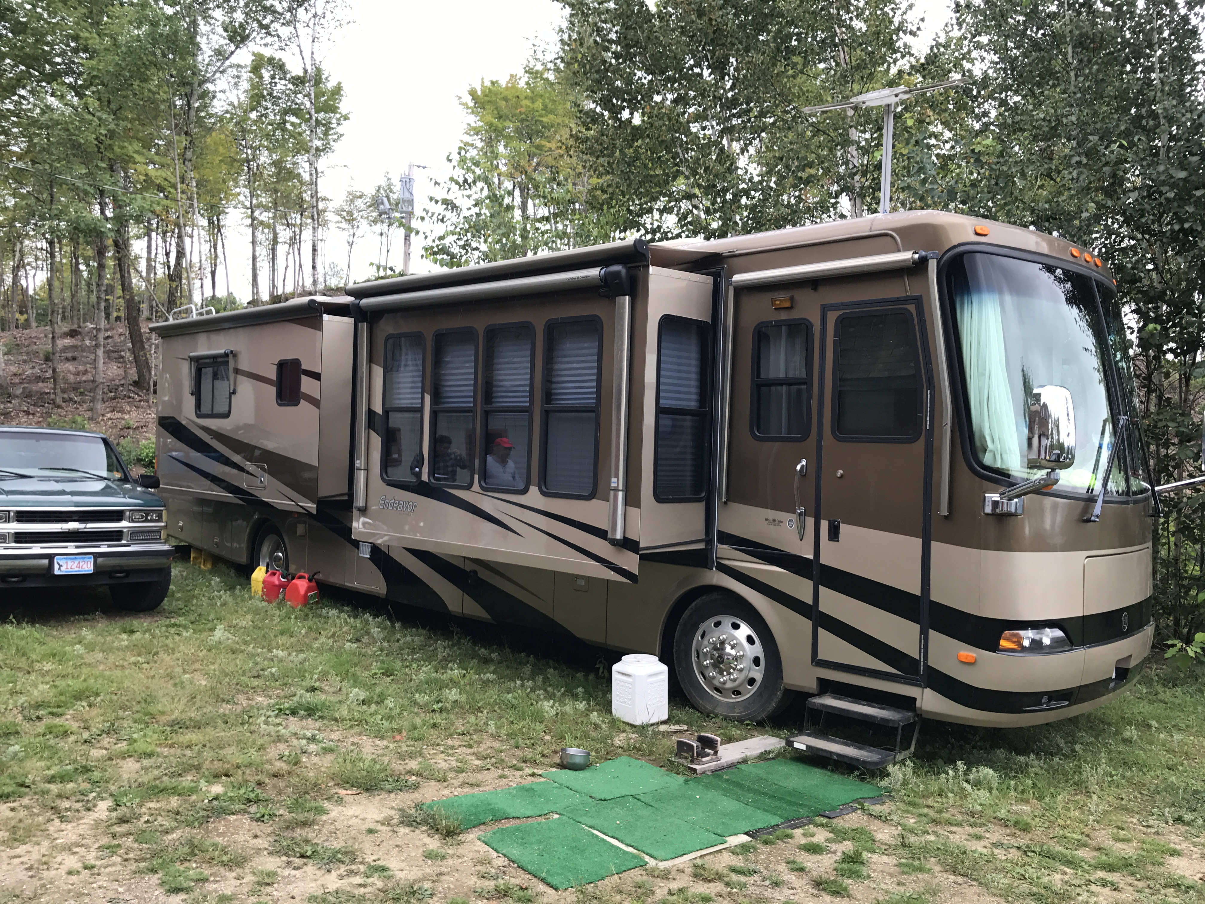 2005 Holiday Rambler Monaco Coach Corp Roadmaster Motorhome, Odometer 8,910, Vin 1RF434647520