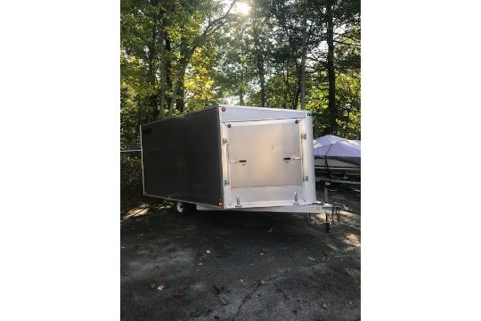 thule aluminum trailer