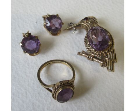 A 9ct gold kingfisher brooch, set oval amethyst to the body, hallmarked, together with a 9ct amethyst ring and pair of gold a