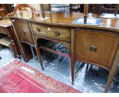 A VINTAGE BESPOKE QUALITY GEORGIAN STYLE MAHOGANY SERPENTINE SIDEBOARD. H 157 W 90 D 54cms 