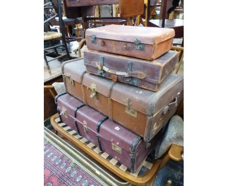 A QUANTITY OF VINTAGE CABIN TRUNKS AND SUITCASES 
