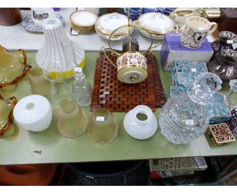 VARIOUS VINTAGE GLASS LIGHT LAMP SHADES A SMALL DECANTER COMMEMORATIVE MUG, PORTMEIRRIAN CLOCK, AN ART DECO MANTEL CLOCK, BLU