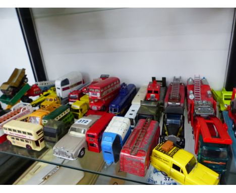 A QUANTITY OF VINTAGE DIE CAST VEHICLES. 
