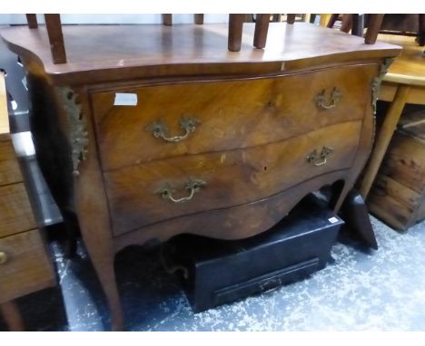 A FRENCH WALNUT INLAID AND BRASS MOUNTED TWO DRAWER COMMODE CHEST. H 86 W 95 D 52cms