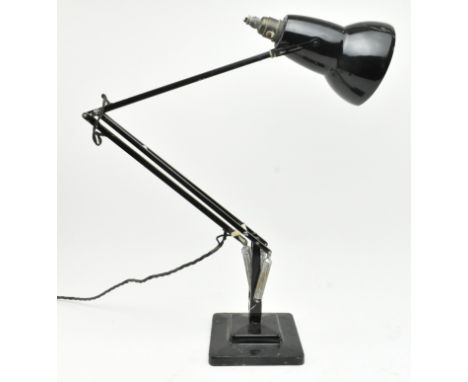 Herbert Terry - Model 1227 - A 20th century Anglepoise table / desk lamp light. The lamp having a conical shade with cooling 