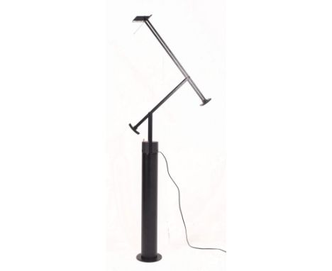 Richard Sapper (1932-2015) for Artemide, Milano - Model Tizio - A postmodern Italian black metal counterbalance desk / floor 