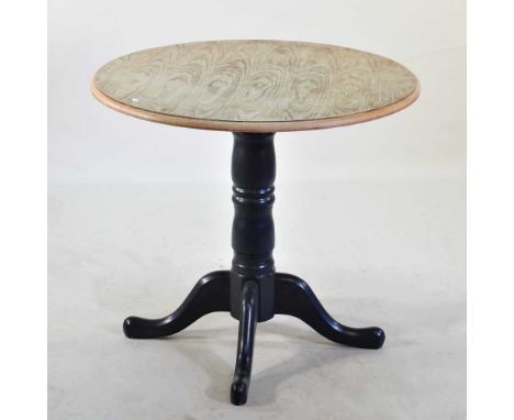 A light oak and painted occasional table84w x 84d x 76h cm