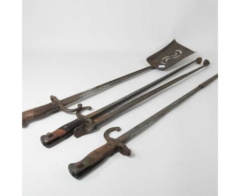 A set of bayonet fire tools