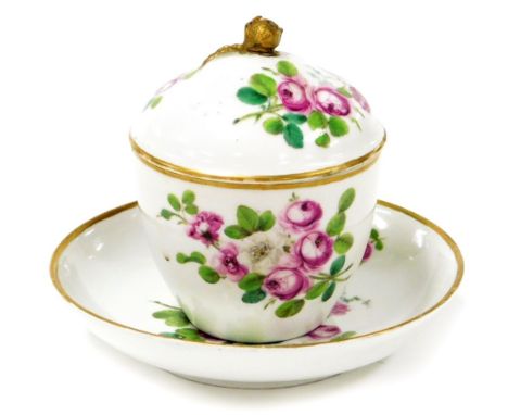 An early 19thC Rudolstadt Volkstedt porcelain mustard pot, cover and saucer, with hand painted pink and white rose decoration