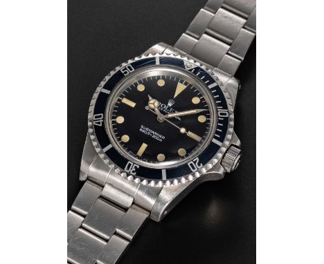 A GENTLEMAN'S STAINLESS STEEL ROLEX OYSTER PERPETUAL SUBMARINER BRACELET WATCHCIRCA 1983, REF. 5513 WITH MK V "MAXI" DIALMove