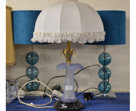 DECORATIVE GLASS LAMP ON MARBLE BASE &amp; PAIR OF OTHER LAMPS     